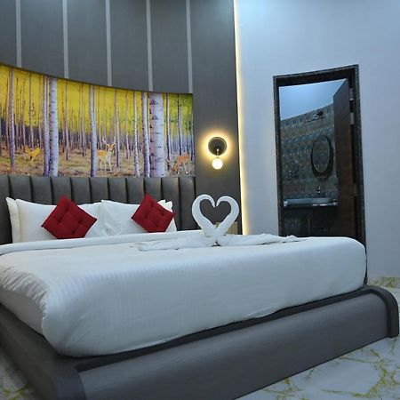 Modi Resort And Garden Chhapar Exterior photo