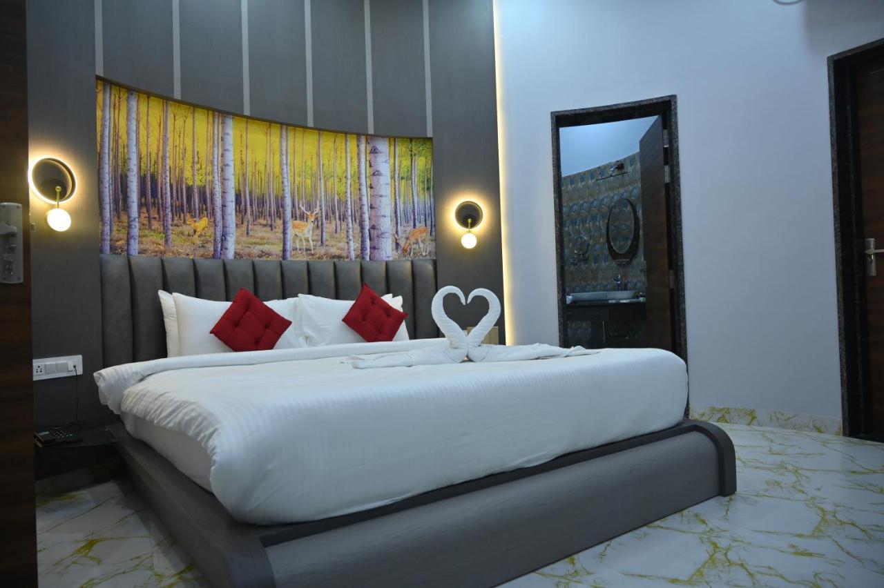 Modi Resort And Garden Chhapar Exterior photo